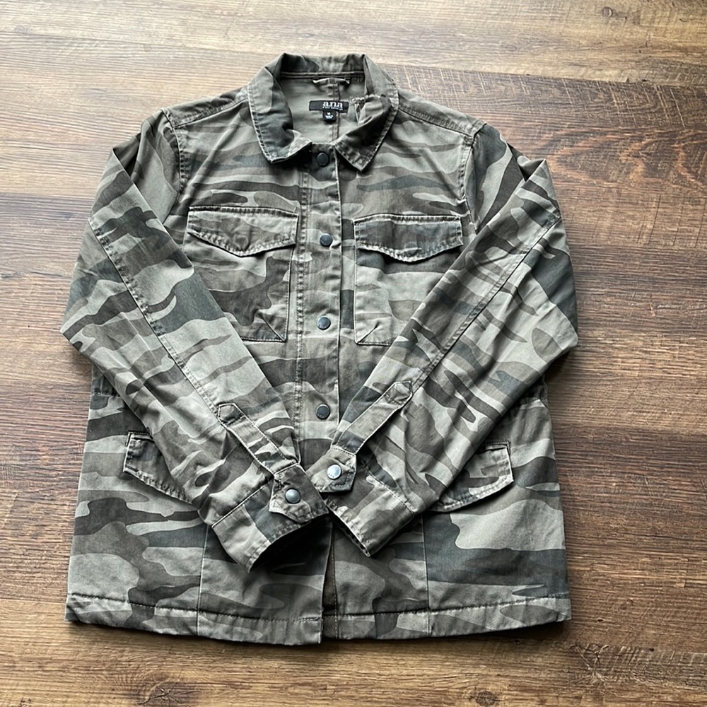 Camo spring/fall jacket